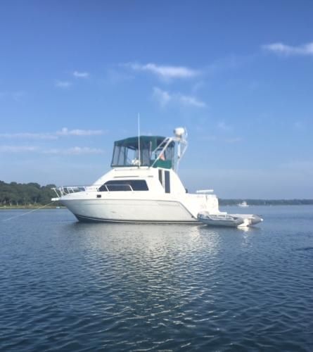 1994 Mainship 31 Sedan Bridge, New London Connecticut - boats.com New London Connecticut, New London, Power Boats, Connecticut, Sun Lounger, Boats, Bridge, London, Outdoor Decor