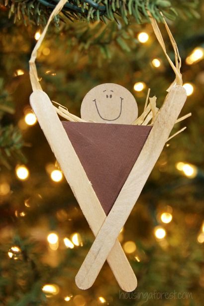 Nativity Craft for Kids ~ Popsicle Stick Manger Popsicle Stick Manger, Nativity Craft, Manger Christmas, Juleverksted For Barn, Christmas Crafts For Kids To Make, Craft Christmas, Church Crafts, Nativity Crafts, Christmas School