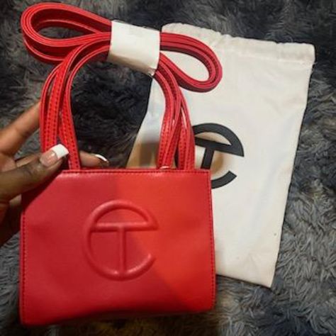 Brand New Telfar Bag Unboxing, Red Telfar Bag, Telfar Purse, Baddie Bags, Telfar Shopping Bag, Telfar Bags, Disney Nail Designs, Stitch Cake, Cute Box Braids