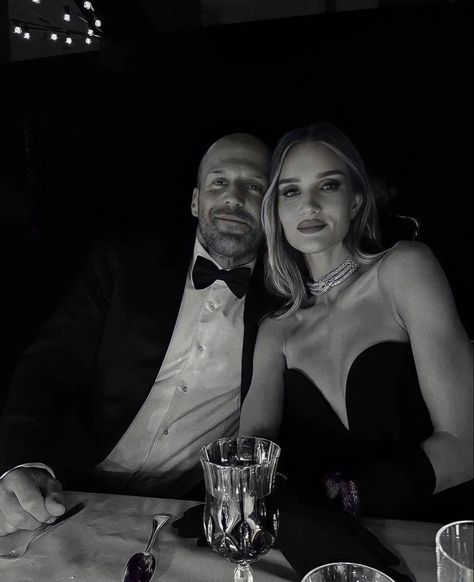 Jason Statham Rosie Huntington, Rosie And Jason, Jason Statham And Rosie, Stil Masculin, Rich Couple, Classy Lifestyle, Rosie Huntington, Couples Vibe, My Kind Of Love