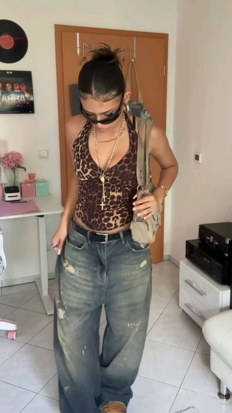 Pakaian Hipster, Street Style Outfits Casual, Mode Hippie, Outfit Inspo Casual, Timberlands, Tomboy Outfits, 2000s Fashion Outfits, Swaggy Outfits, Mode Inspo