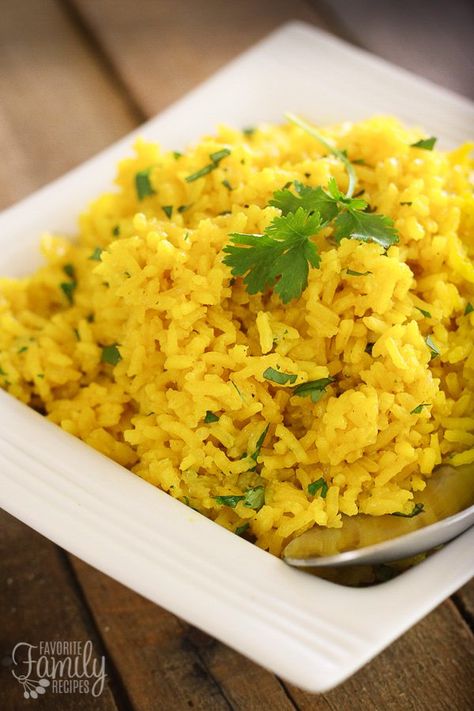 Easy Yellow Rice, Tasty Rice Recipes, Yellow Rice Recipe, Yellow Jasmine, Yellow Rice Recipes, Rice Cooker Recipes, Rice Side, Indian Rice, Budget Bytes