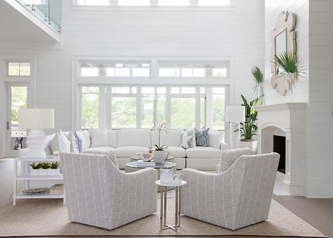 Interior Designer Charleston | Megan Molten | United States Megan Molten, Lake House Furniture, Havenly Living Room, Florida Interior Design, Modern Coastal Home, Bungalow Renovation, Condo Design, French Home Decor, Coastal Living Room