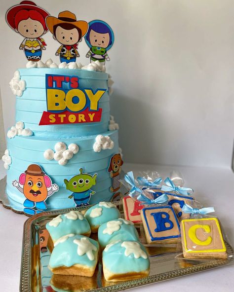 Toy Story Simple Cake, Toy Story Cloud Cake, Toy Story Baby Shower Cake, Baby Shower Appetizers, Safari Baby Shower Cake, Spring Roll Sauce, Pokemon Cupcakes, Kids Birthday Party Food, Nibbles For Party