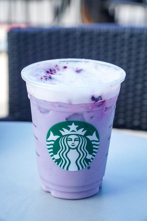 Starbucks Secret Menu Purple Frappuccino Purple Frappuccino, Starbucks Teas Drinks, Starbucks Purple Drink, Purple Drink, Aesthetic Starbucks, Caffeine Free Drinks, Starbucks Tea, Color Widgets, Purple Drinks