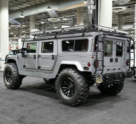 Hummer Car, Mobil Off Road, Carros Suv, Hummer Truck, Mobil Futuristik, Stuff To Buy, Super Duty Trucks, Hummer Cars, Armored Truck