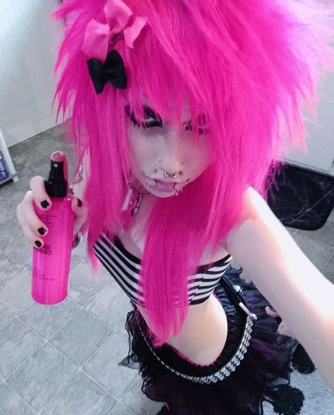 Black Scene, Scene Queen, Emo Outfit, Scene Girl, Kandi Kid, Emo Girl, Emo Makeup, Instagram Baby, Pink