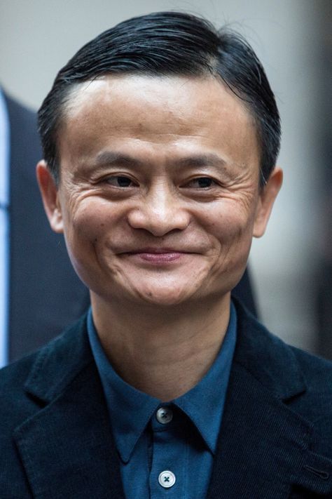 Jack Ma Quotes, Jack Ma Alibaba, Richest People In The World, Professional Quotes, Business Tycoon, Classic Taper, Black And White People, Jack Ma, Frugal Lifestyle