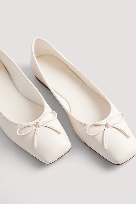 Ballerinas Shoes, Ballerina Heels, Shoe Shelf, Ballerina Shoes, Future Fashion, Bow Detail, Square Shape, Na Kd, Beautiful Shoes