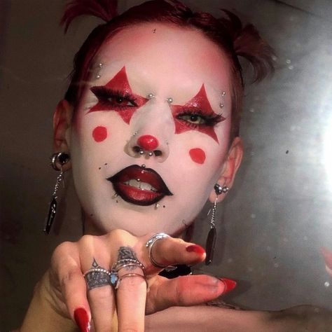 Black Red And White Makeup, Halloween Duo Makeup, White Face Clown Makeup, Red Clown Makeup Halloween, Protest Makeup, Weird Core Makeup, Punk Clown Makeup, Halloween Red Makeup, Matching Halloween Makeup