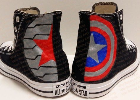 Marvel Merch Aesthetic, Painted Shoes Converse, Captain America Shoes, Outfit With Converse, Marvel Merch, Marvel Shoes, Marvel Accessories, Marvel Jewelry, Painted Converse