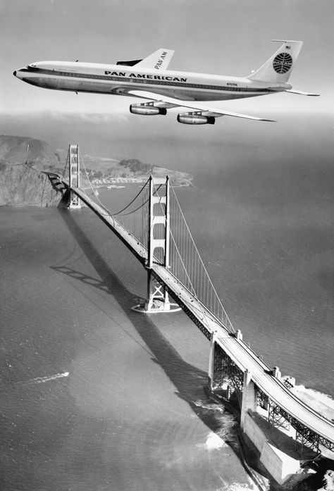 A Boeing 707 flying over the Golden Gate Bridge, 1958. Ceramic Oxides, Boeing 707, Boeing Aircraft, Jet Age, The Golden Gate Bridge, Pan Am, Vintage Airlines, Vintage Aviation, Pan American