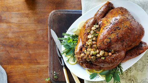 Intimidated by cooking your first Thanksgiving dinner? Relax — we've got you Turkey Roasting Times, Convection Oven Cooking, Carving A Turkey, Thanksgiving Dressing, Turkey Stuffing, Cooking Turkey, Oven Cooking, Christmas Cooking, Convection Oven