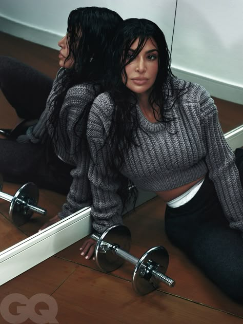 Kim Kardashian Interview, Jack Bridgland, Kardashian Beauty, Kloe Kardashian, Berserk Manga, Kim Kardashian Outfits, Robert Kardashian, Kardashian Outfit, Fashion Shoots