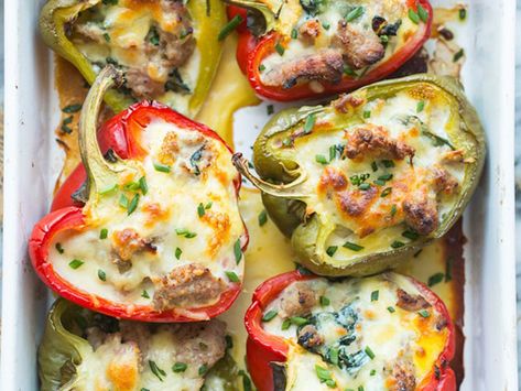 12 Atkins Breakfast Recipes You Won’t Believe Are Low-Carb – Schoolyard Snacks Breakfast Lasagna Recipe, Breakfast Stuffed Peppers, Atkins Breakfast, Adkins Recipes, Sugar Free Cereal, Keto Friendly Breakfast, Atkins Diet Recipes Phase 1, Low Carb Stuffed Peppers, Sausage And Spinach