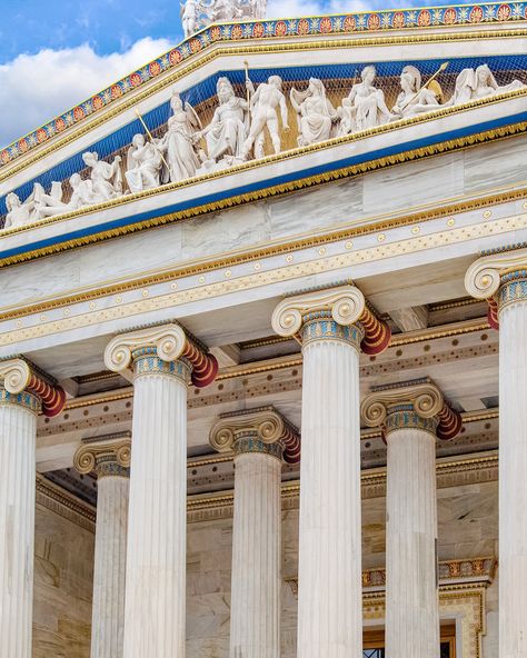 Greek Buildings, Neo Classical Architecture, Greece Architecture, Ancient Athens, Classical Greece, Bangunan Minecraft, Greece Art, Greek Temple, Ancient Greek Art