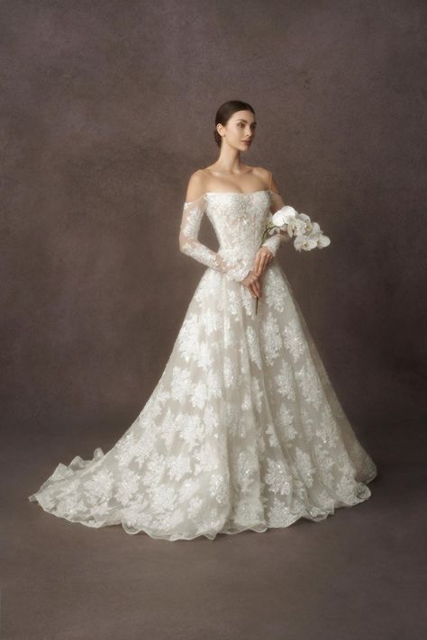 Nicole Felicia Couture, Nicole Felicia, Wedding Dresses Lace Ballgown, Mode Kimono, Kleinfeld Bridal, Pretty Wedding Dresses, Lace Ball Gowns, White Wedding Dress, Dream Wedding Ideas Dresses