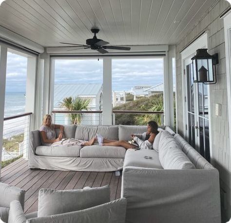 Beach House Aesthetic Exterior, House Aesthetic Exterior, Aesthetic Exterior, Beach House Aesthetic, Deco Marine, Drømme Liv, Dream Life House, Dream Beach Houses, House Aesthetic