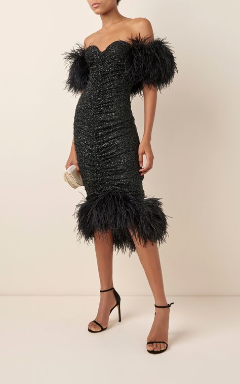 Fur Dress Outfit, Feather Dress Short, School Sketches, Feathers Dress, Dress Types, Rich Clothes, Fur Dress, Chiffon Midi Dress, Feather Trim