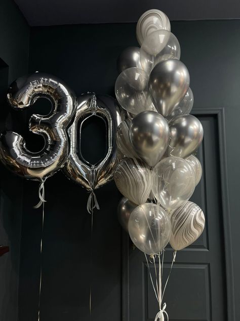 30th Birthday Balloons Decoration Men, Mens Birthday Balloon Ideas, Party City Balloon Bouquet, 30th Birthday Balloon Bouquet, 30th Balloon Ideas, 30th Birthday Balloons Decoration, 30 Birthday Balloons, White Birthday Balloons, Silver Birthday Balloons