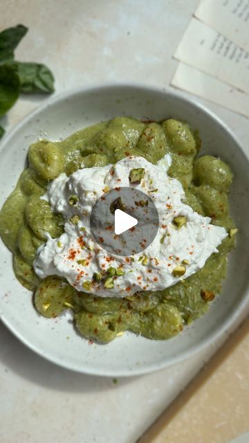 Marta - Recipes & London eats on Instagram: "Burrata green goddess gnocchi 💚 . This creamy and healthy gnocchi recipe has become my favourite! It’s packed with nutrients from all the greens in the sauce as well as flavour from the dreamy burrata and pistachios🧀 . You can find the FULL recipe by clicking the link in my BIO or typing truffleandegg.com in your browser . #easyrecipes #recipereel #burrata #gnocchi #easymeals #easypasta #creamy #meltedcheese #eaaydinnerideas #gnocchirecipe #burrata Gnocchi Burrata, Burrata Gnocchi, Healthy Gnocchi, Gnocchi Recipes Healthy, Pea Pesto, Gnocchi Recipe, London Eats, Gnocchi Recipes, Pasta Lover