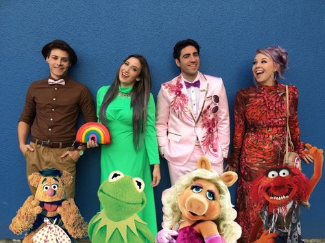 sarahsnitch: “Thingamavlogs as the Muppets - Dapper Day Fall 2016 ” Sassy Disney, Disney Prom, Dapper Day Outfits, Disney Dapper Day, Disney Dress Up, Disney College, Disney Bounding, Disney Bound Outfits, Disney Inspired Outfits