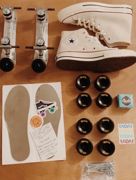 How To Make Converse Roller Skates – FEEL YOUR SOUL Clip On Roller Skates, Roller Skates Workout, Roller Workout, Mens Vans Shoes, Roller Skate Shoes, Roller Shoes, Diy Sneakers, Roller Skaters, Roller Girl