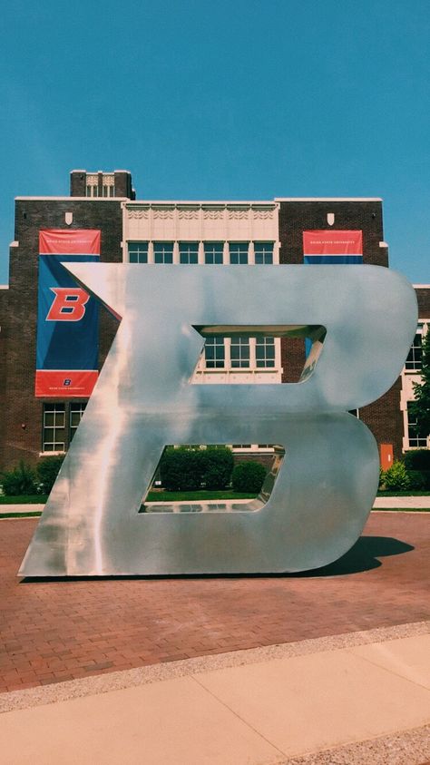 boise state university Boise State University Dorm, Boise State Aesthetic, Boise State University Aesthetic, Boise Aesthetic, Future Manifestation, Boise State Football, Diy Photo Wall, College Vision Board, Dream Collage