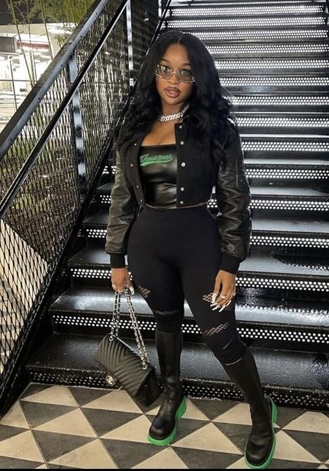 Club Outfits In Winter Night Out, Cute All Black Outfits Black Women, Leather Outfits Black Women, Cute Going Out Outfits Black Women, All Black Outfit Baddie, Baddie Black, Night Out Outfit Clubwear, Concert Outfit Fall, Outfit Clubwear