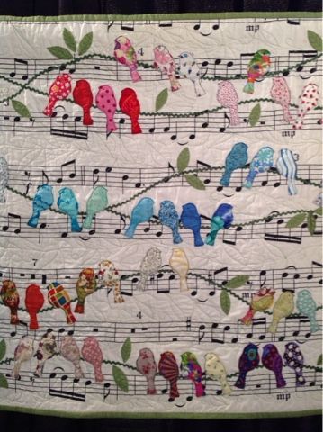 Periwinkle Quilting and Beyond: Quilts from Houston 2015 Vogel Quilt, Hantverk Diy, Appliqué Quilts, Quilt Modernen, Bird Quilt, Animal Quilts, Pola Sulam, Musical Notes, Crewel Embroidery