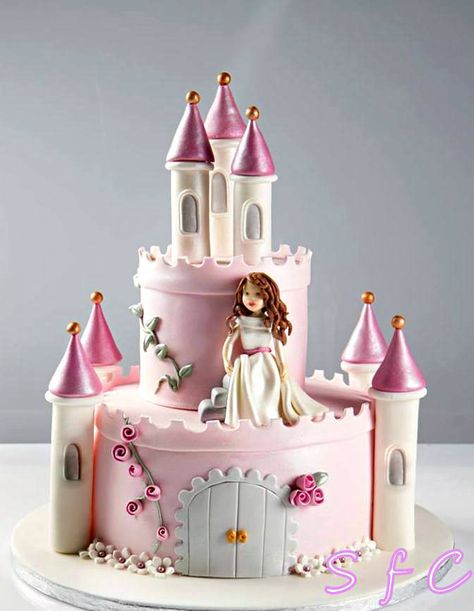 Fairy castle cake Fairy Castle Cake, Birthday Cakes Girls Kids, Kue Fondant, Disney Princess Birthday Cakes, Castle Birthday Cakes, Princess Castle Cake, Princess Theme Birthday, Princess Theme Birthday Party, Princess Birthday Cake