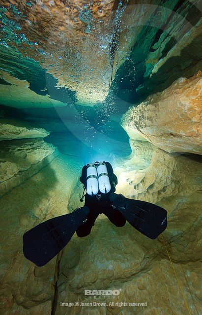 Cave Diver Scuba Pictures, Diving Thailand, Scuba Diving Pictures, Diving Quotes, Diver Art, Technical Diving, Scuba Diving Photography, Diver Down, Underwater Caves