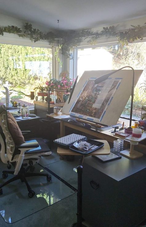 Art Studio Big Windows, Art Studio In House, Digital Art Studio Workspace, Sunroom Art Studio, Illustrator Studio, Lab Art, Painting Station, 2025 Goals, Labs Art