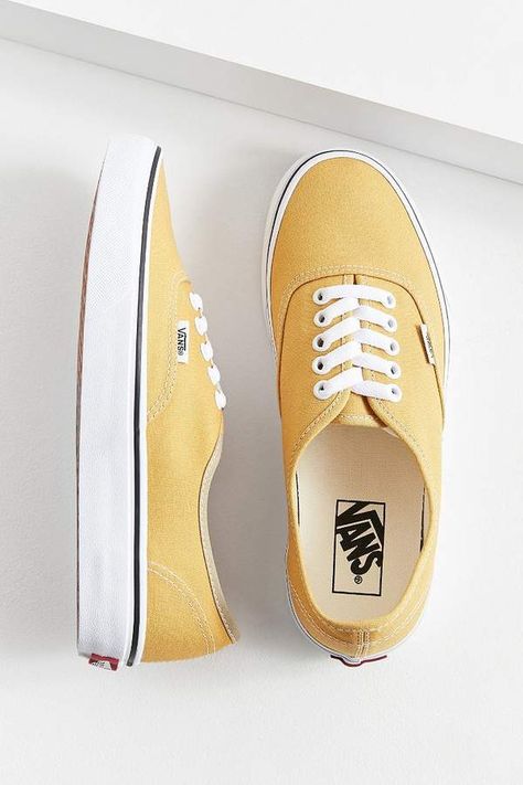 Yellow Vans, Tenis Vans, Shoes Quotes, Shoes Illustration, Shoes Teen, Shoes Vans, Shoes Adidas, Vans Authentic, Under Armour Women