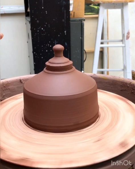 Michelle Wen’s Instagram profile post: “Closed form becomes jar 🛎 #closedform #jar #potter #clay #ceramics #handmadeceramics #tableware #wheelthrowing #wheelthrown #bowl #pottery…” Lidded Pottery, Ceramic Forms, Ceramic Art Sculpture, Bowl Pottery, Wheel Throwing, Pottery Videos, Pottery Inspiration, Ceramics Ideas, Ceramic Jars