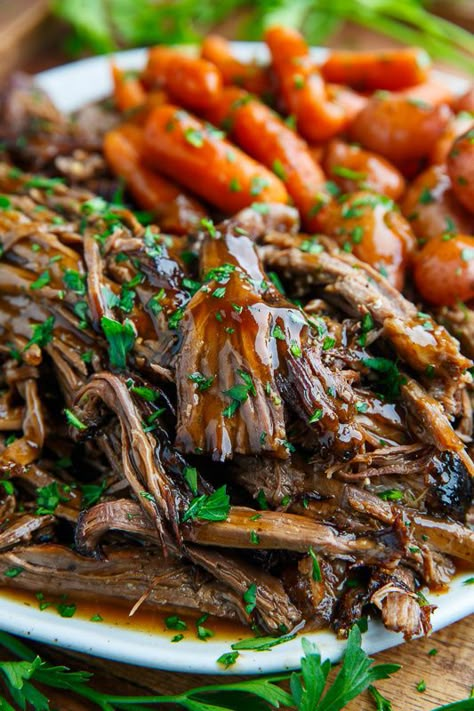 Balsamic Crockpot Roast, Balsamic Roast, Easy Pot Roast, Closet Cooking, Roast Beef Sandwich, Keto Lasagna, Slow Cooker Roast, Crockpot Roast, Pot Roast Slow Cooker