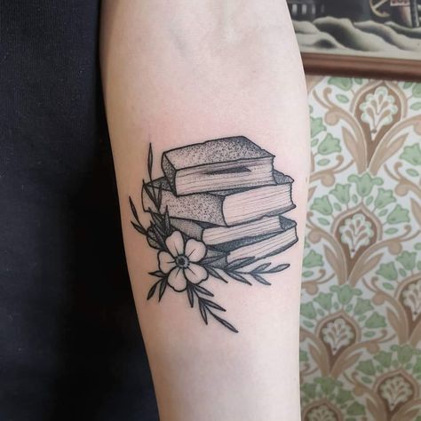 #booktattoo American Traditional Book Tattoo, Bookshelf Tattoo, Stack Of Books Tattoo, Open Book Tattoo, Reading Tattoo, Books Tattoo, Indian Feather Tattoos, Cousin Tattoos, Bookish Tattoos