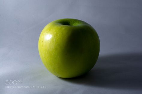 Green Apple Reference Photo, Apple Still Life Reference, Fruit Reference Photos For Artists, Objects With Shadows, Color Study Reference Photography, Light Study Reference Objects, Apples Reference, Color Study Reference Photo, Apple Reference Photo