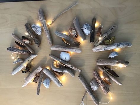 Driftwood Christmas Decorations, Shell Lights, Seashell Garland, Bird Candle Holder, Wreath For Christmas, Driftwood Wreath, Coastal Christmas Tree, Seashell Wreath, Shell Ornaments