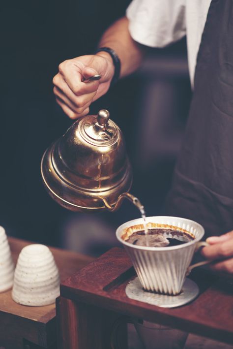 Classic Mens Haircut, Hand Drip Coffee, Drip Style, Coffee Drip, Coffee Shop Photography, Lifestyle Photoshoot, Shop Photography, Mens Haircut, Coffee Pictures