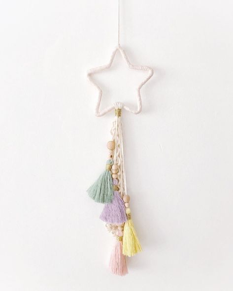 Macrame Star Wall Hanging, Macrame Unicorn, Macrame For Kids, Macrame Kids Room, Star Macrame, Macrame Nursery Decor, Nursery Room Diy, Macrame Star, Star Wall Hanging