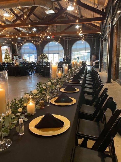 Wedding Black Table Setting, Black Garden Chairs Wedding, Black And Gold Place Setting Wedding, Gold And Black Wedding Table Setting, Black Gold Wedding Centerpiece, Black Back Drop Wedding, Black Wedding Head Table, Black And Champagne Wedding Table Decor, Black Tablecloth Wedding Rustic