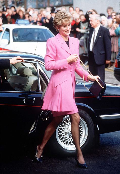 Lady Di Style Androgyne, Prințesa Diana, Princess Diana Fashion, Princess Diana Photos, Style Royal, Princes Diana, Diana Fashion, Estilo Real, Elisabeth Ii