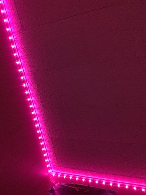 Led Pink Light, Pink Led Lights Aesthetic, Led Lights Bedroom Ceiling, Character Bedroom, Pink Led Lights, Pink Lights, Girl Heaven, Led Lighting Bedroom, Streamer Dr