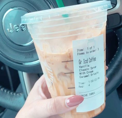 Sugar Free Starbucks Drinks, Iced Coffee Starbucks, Starbucks Drink Menu, Cafe Recipes, Starbucks Secret Menu Recipes, Cold Starbucks Drinks, Starbucks Orders, Secret Starbucks Recipes, Starbucks Drinks Diy