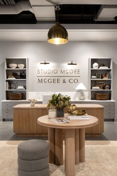 Mcgee And Co Office, Studio Mcgee Office Space, Studio Mcgee Office, Mcgee Home, Design Studio Workspace, Design Studio Office, Outfit Office, Office Remodel, Showroom Interior Design