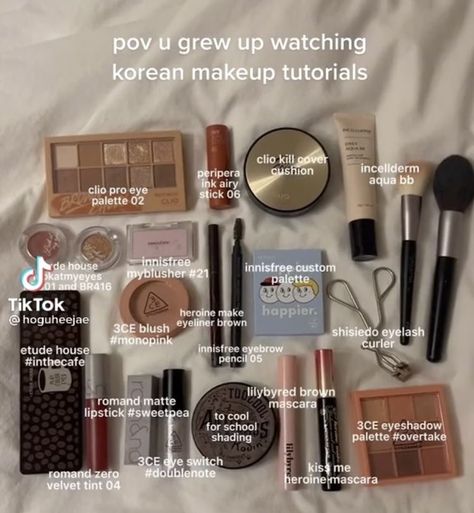 Makeup Essentials Aesthetic, Aesthetic Makeup Bag, Makeup Bag Aesthetic, Clio Kill Cover, Korean Makeup Tutorials, Makeup Bag Essentials, Eye Makeup Pictures, Beautiful Eye Makeup, Makeup Product