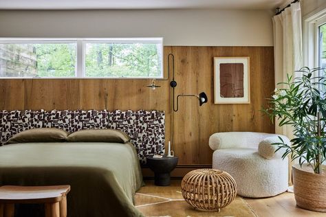 Scandi Japandi, Basement Guest Rooms, Sarah Sherman Samuel, Interiors Bedroom, Custom Headboard, Green Duvet, Texas Ranch, Black Side Table, Master Bed