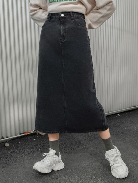 Long Black Denim Skirt Outfits, Black Jean Skirts Outfit, Black Denim Long Skirt, Black Jean Skirt Outfit Summer, Black Denim Long Skirt Outfit, Black Denim Skirt Outfit Casual, Long Black Jean Skirt Outfit, Long Black Jean Skirt, Black Jeans Skirt Outfit