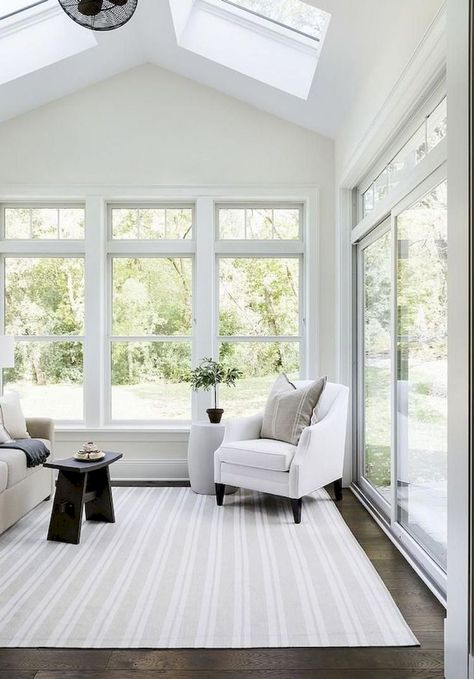 Farmhouse Sunroom Ideas, Modern Farmhouse Sunroom, Small Sunroom Ideas, Modern Sunroom, Farmhouse Sunroom, Sunroom Decor, Sunroom Windows, Small Sunroom, Sunroom Furniture